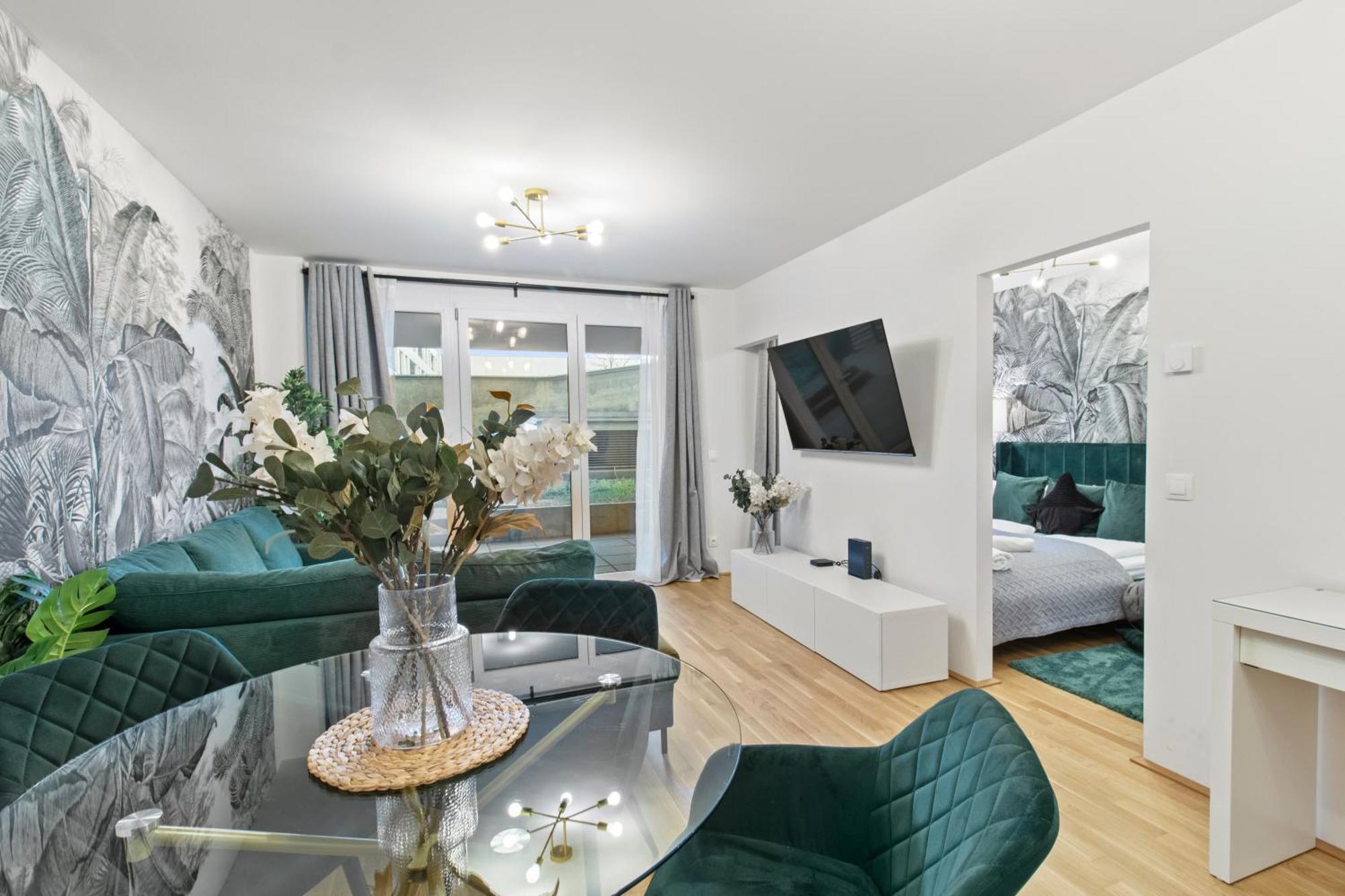 Balcony I 50 M² I Near Center Apartment *