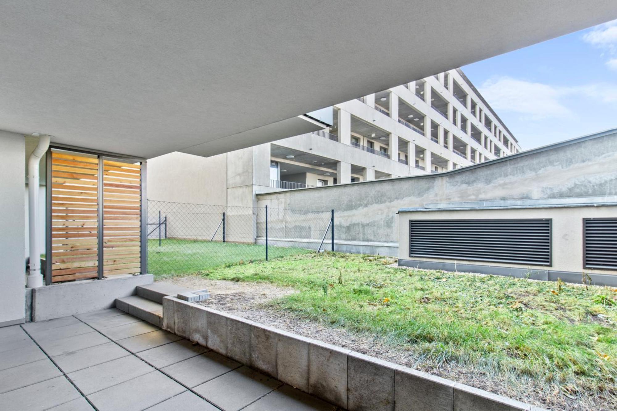 Balcony I 50 M² I Near Center Vienna