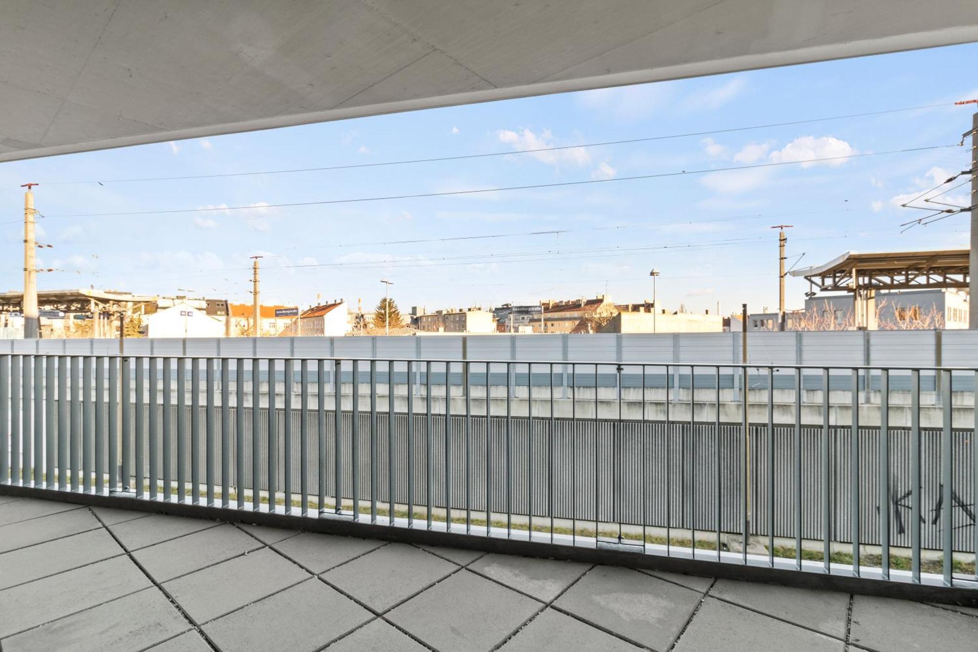 Balcony I 50 M² I Near Center *