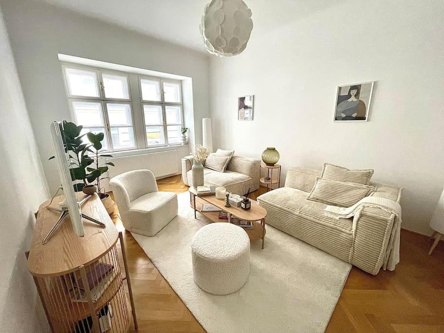 Apartment 1010 *
