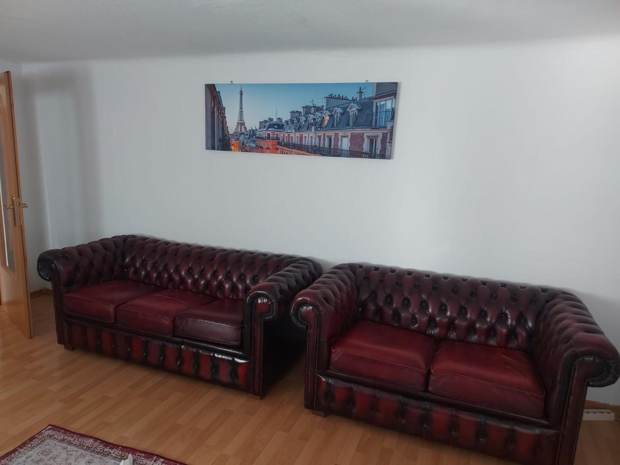 2 Bedrooms, 2 Baths House With A Living An Upstairs Reception Rea Vienna