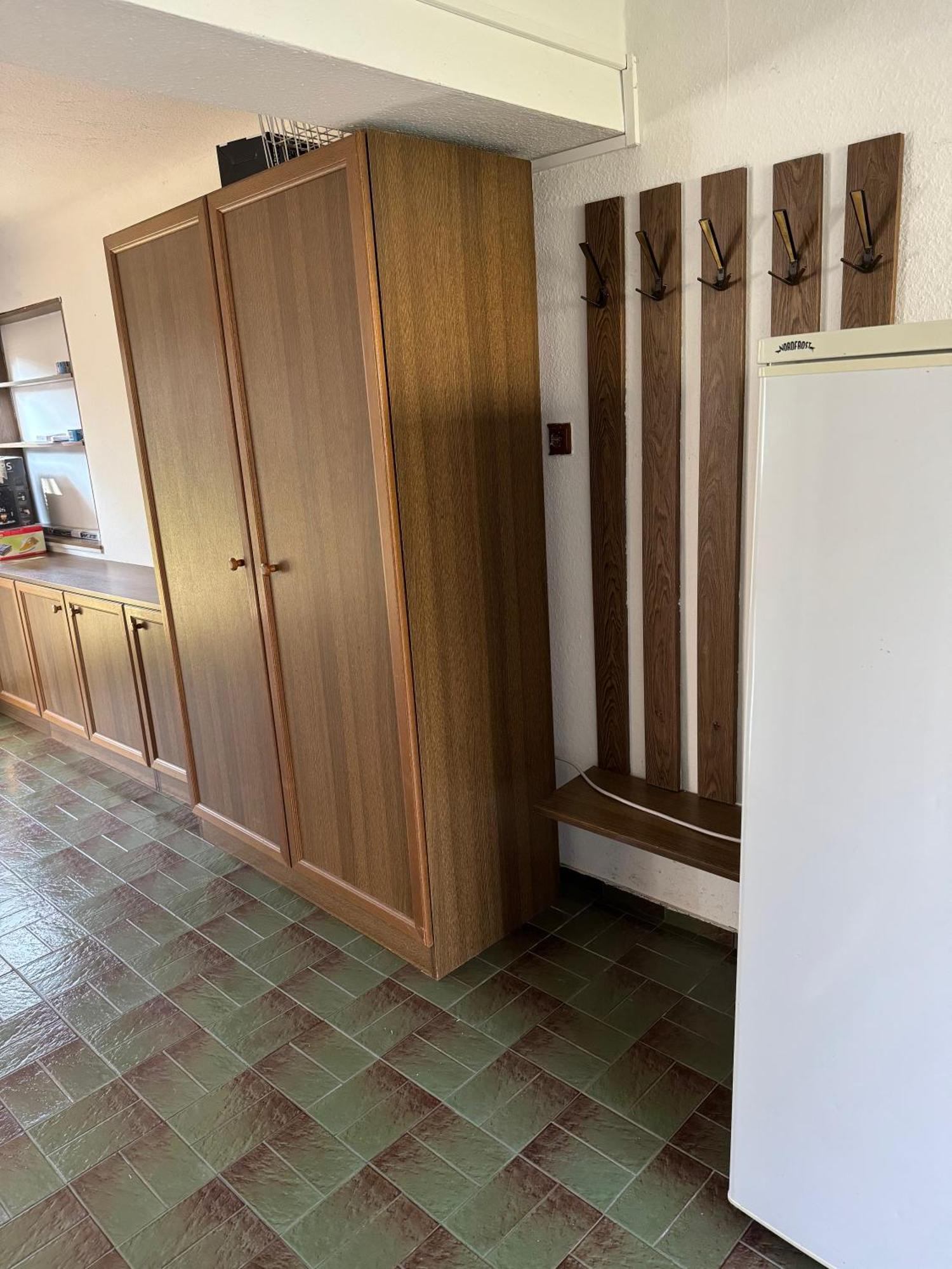 Holiday home 2 Bedrooms, 2 Baths House With A Living An Upstairs Reception Rea *