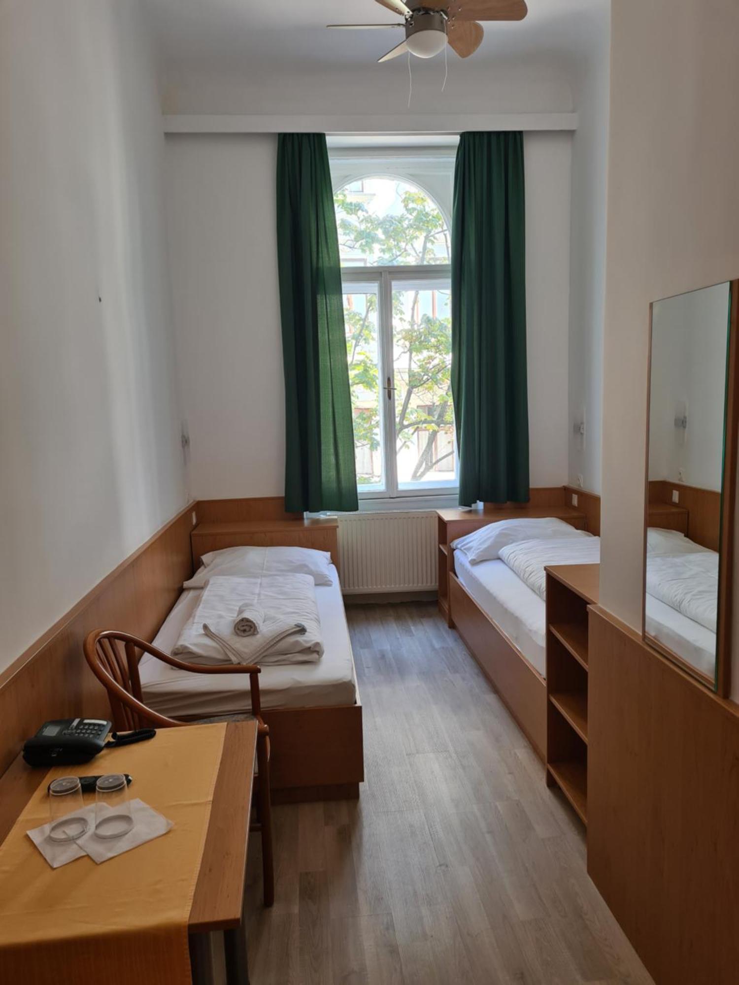 Ani-falstaff 3* Wien