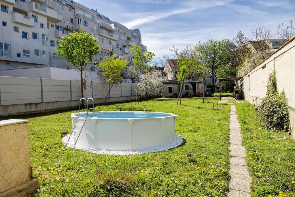 Casa de férias 4-bedroom House & Large Garden Viena