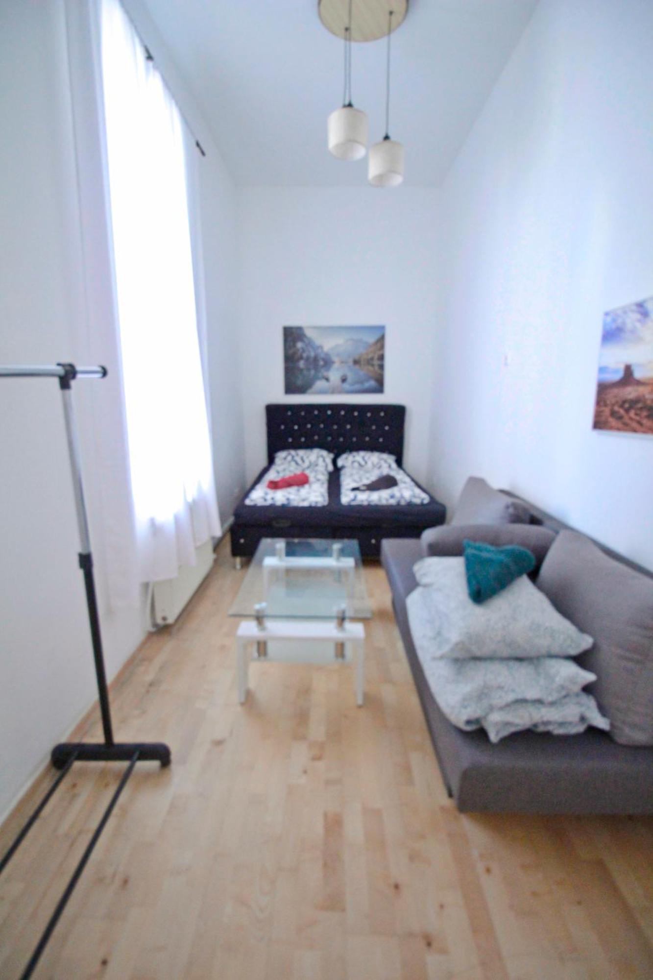Cozy In Center Dw3 Homestay *