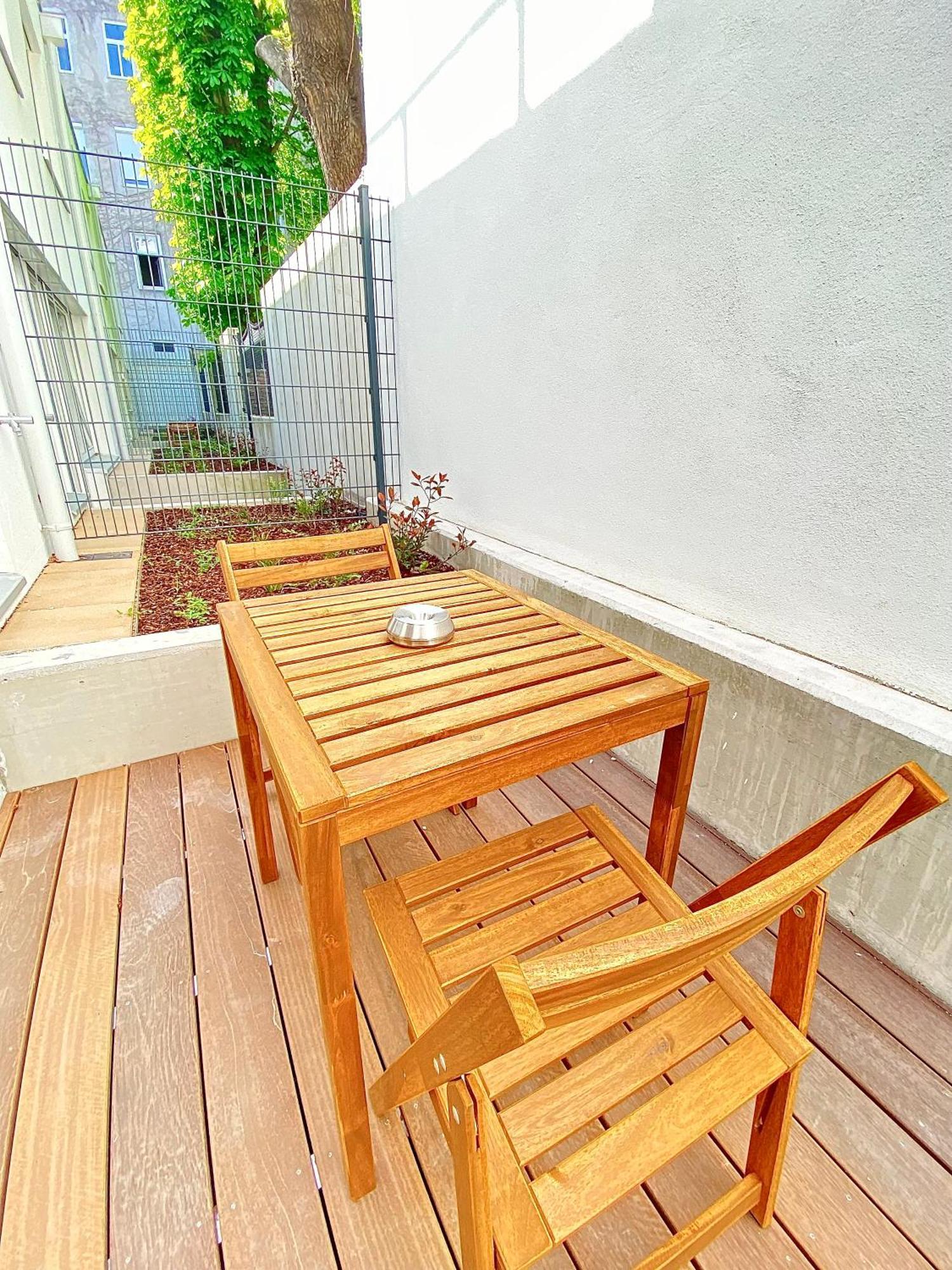 Apartment Steiner Residences Rembrandt