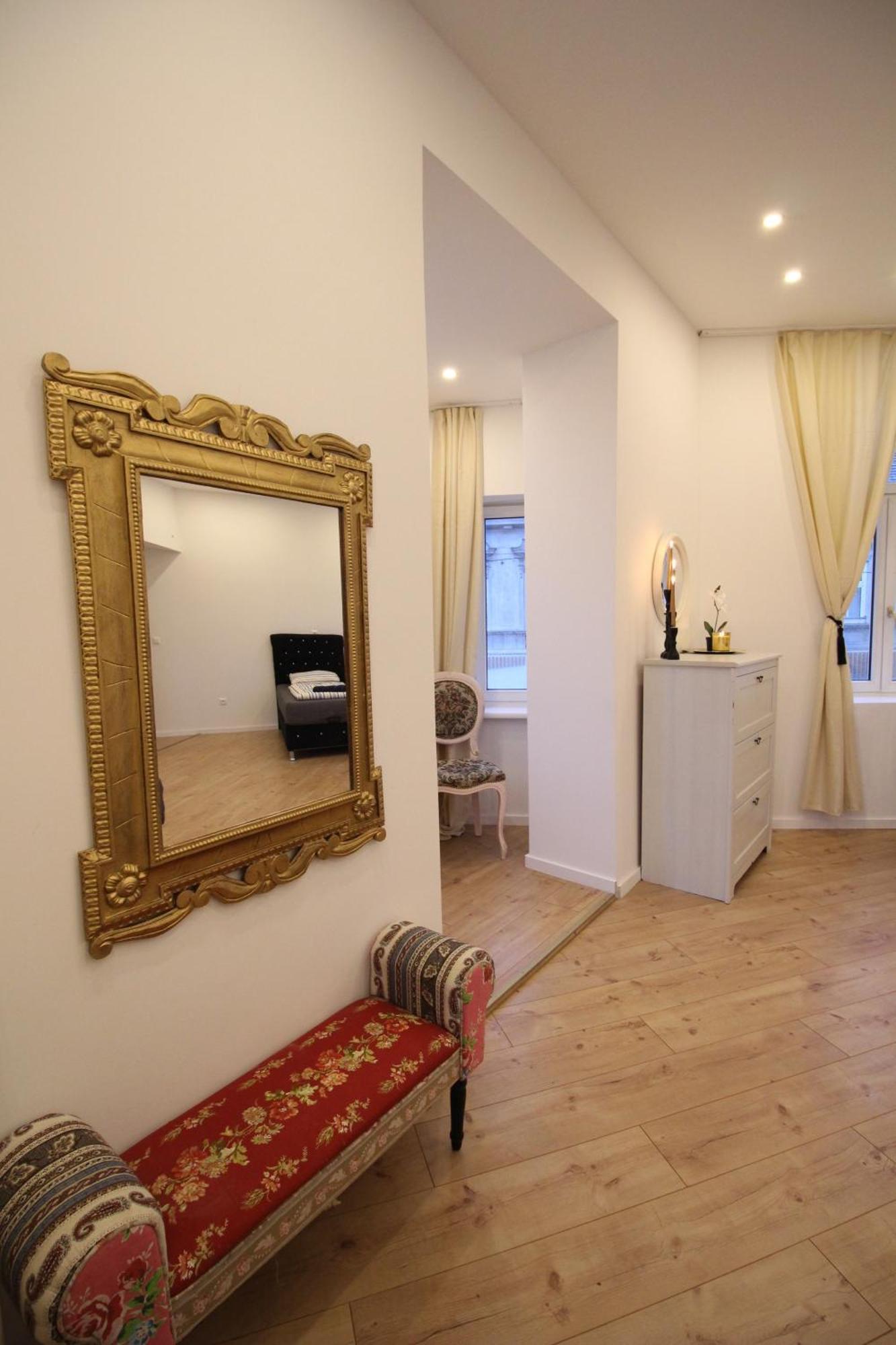 Comfortable In The Alterlaa Area Lv4