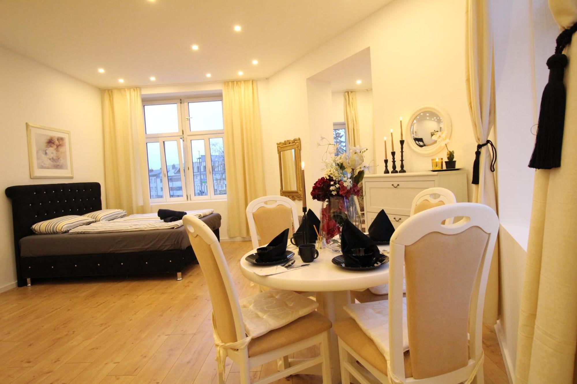 Homestay Comfortable In The Alterlaa Area Lv4