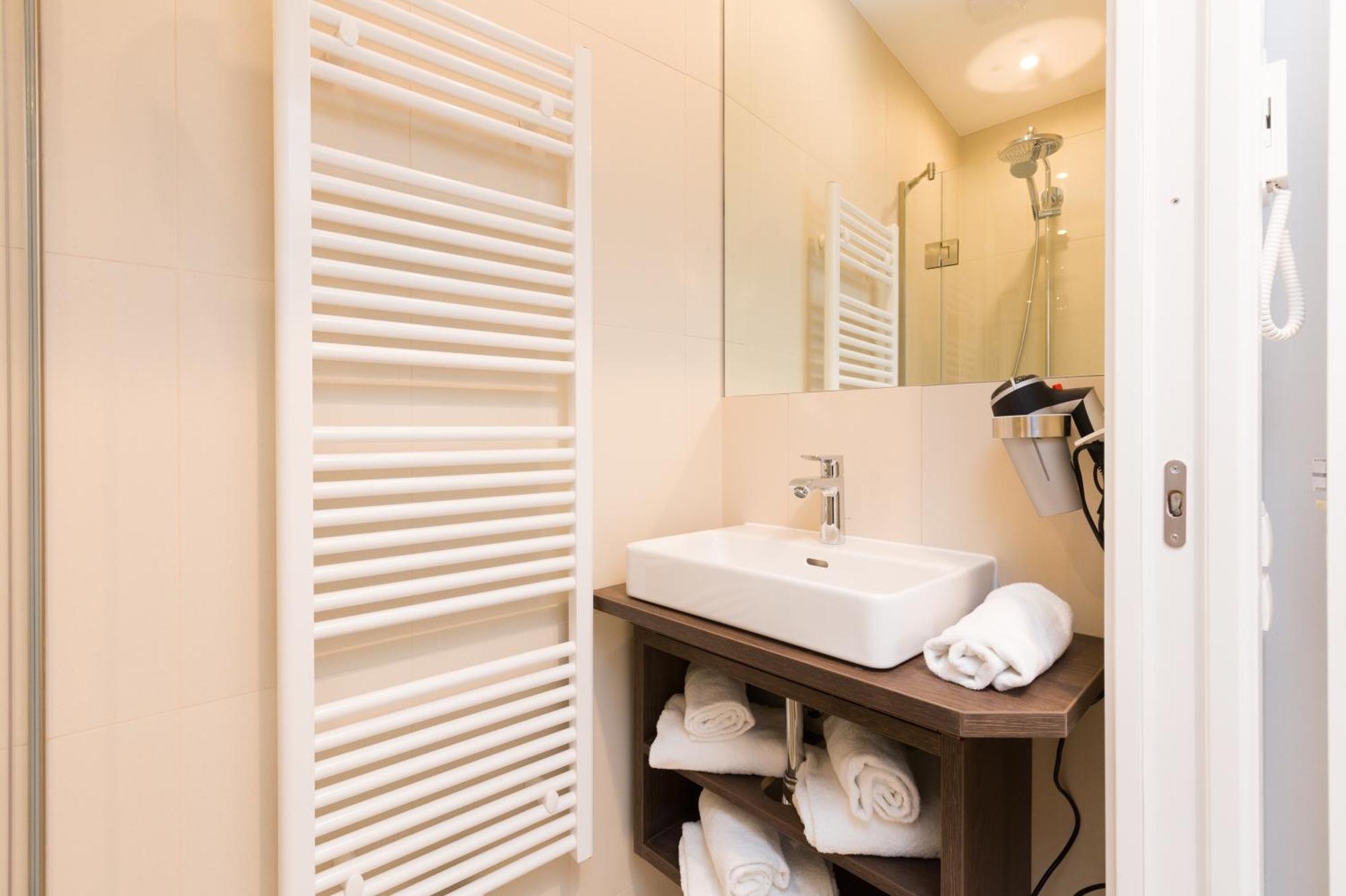 Castellez 1020 Apartamento Viena