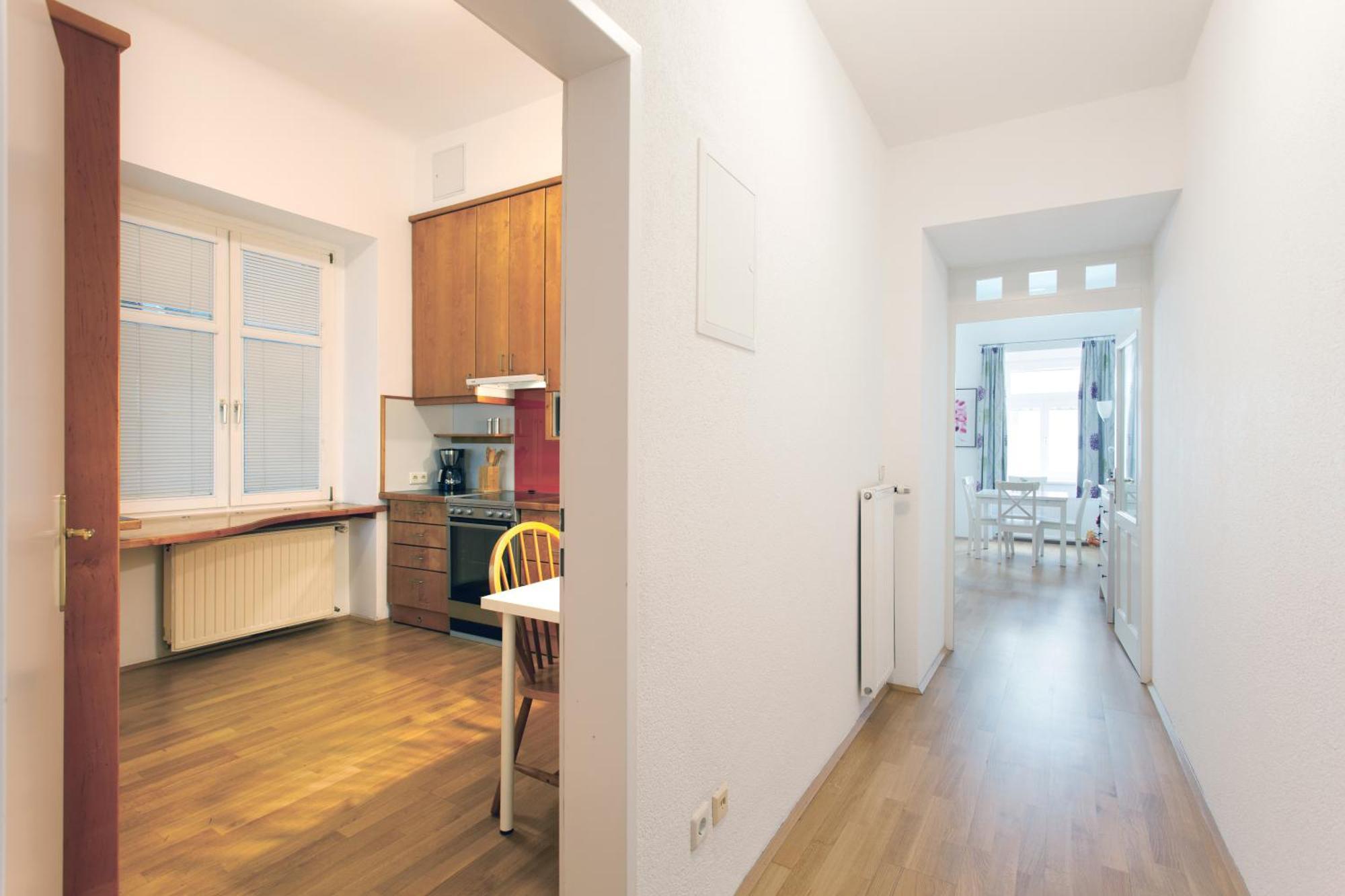 Gal Apartment *