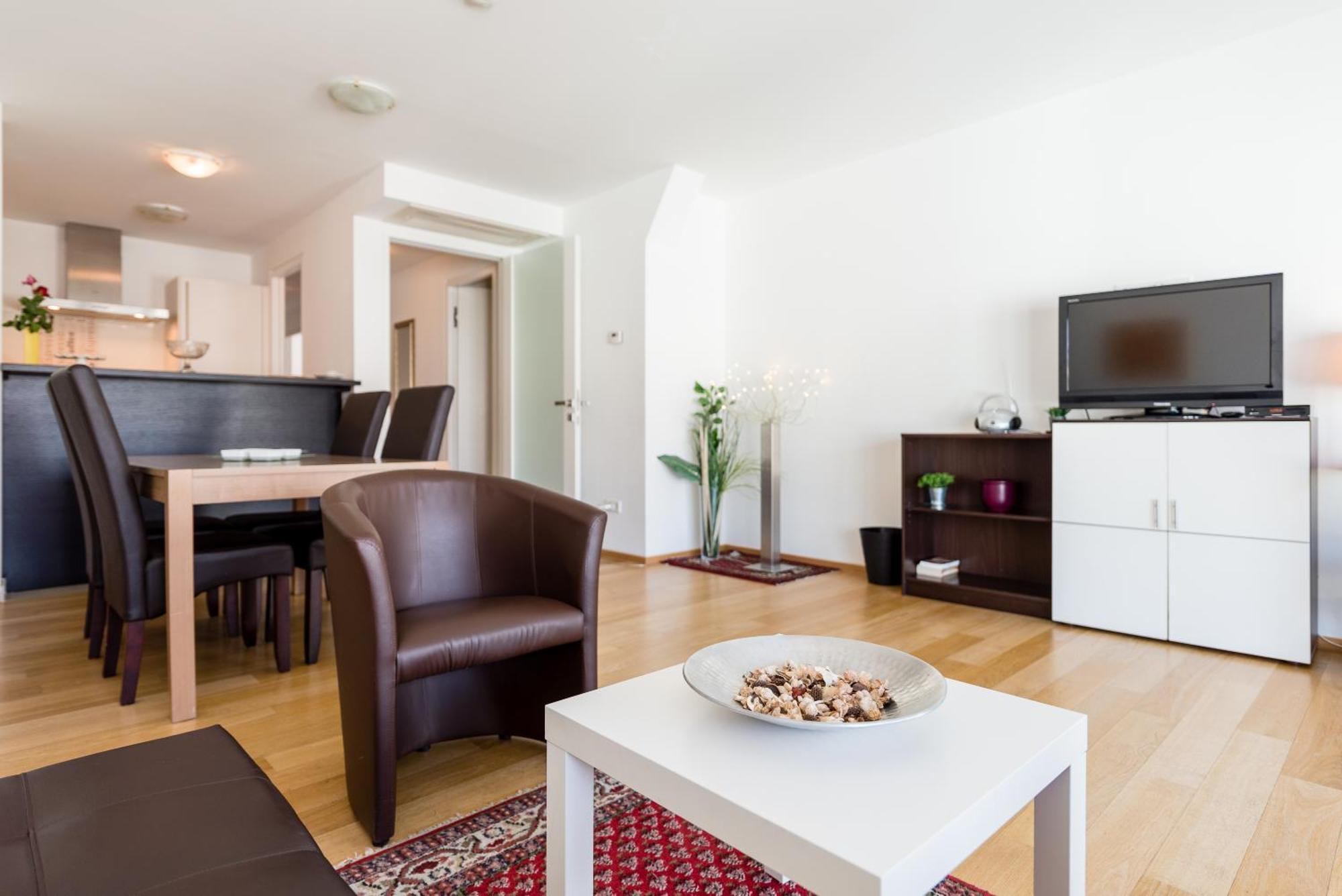 Apartments Next To Vienna Stateopera With Aircondition Apartment *