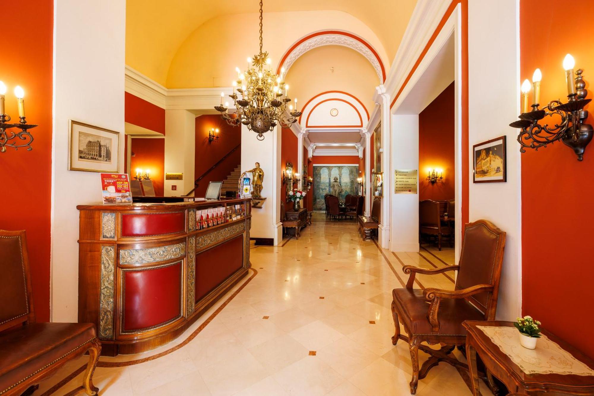 Hotel Regina 4*