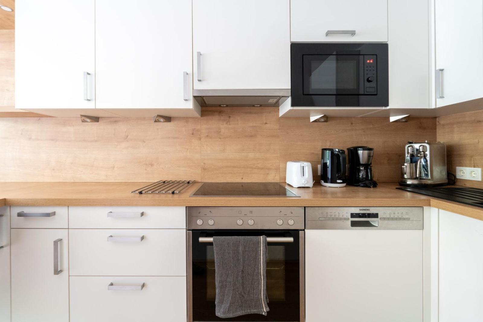Near Gorgeous With A Balcony Apartment Vienna