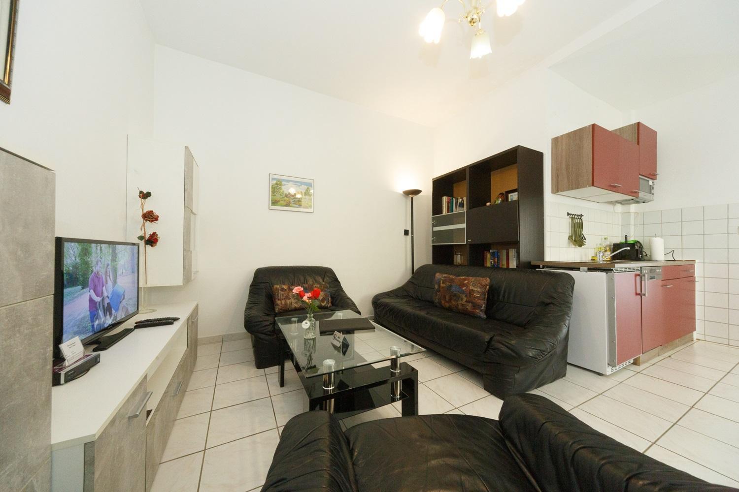 In Near Schoenbrunn & Westbahnhof - Keyless Check-in *