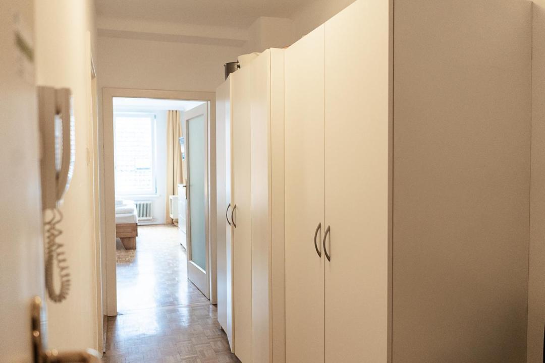 Apartment Living - Stephansdom *