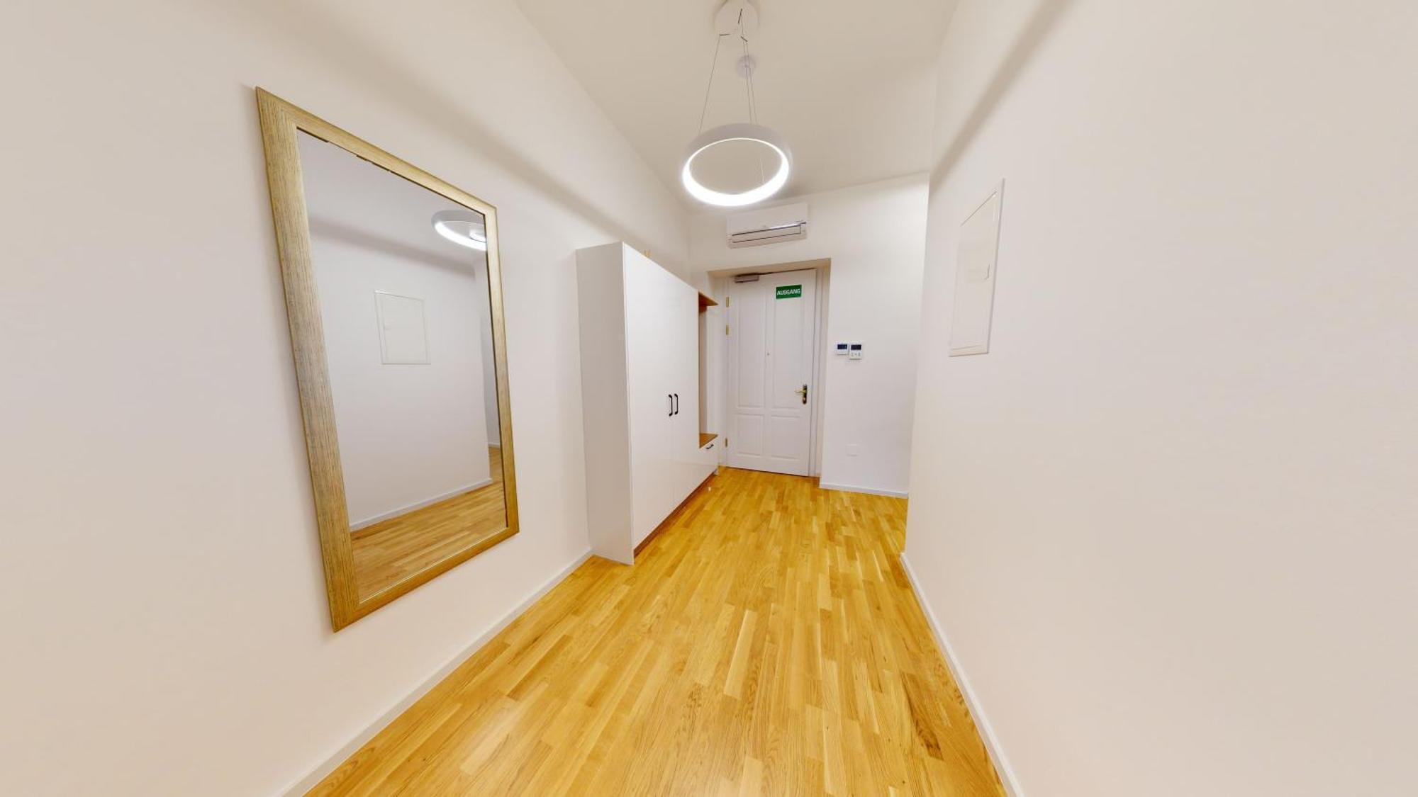 Alon Homes - Premium Center Apartment