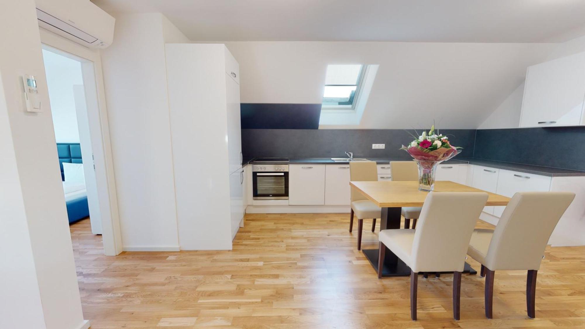 Alon Homes - Premium Center * Vienna