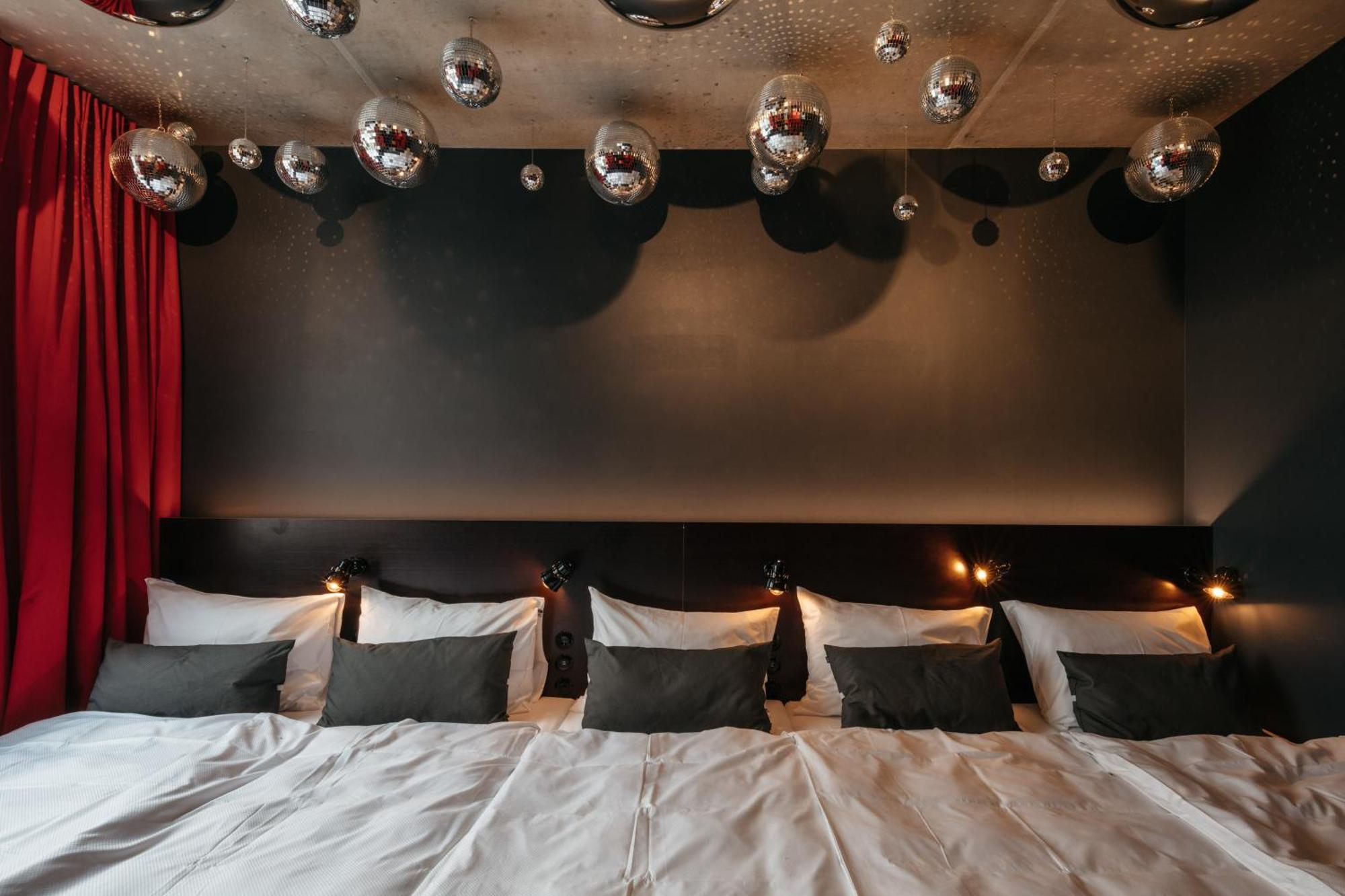 Hotel Superbude Prater 4*