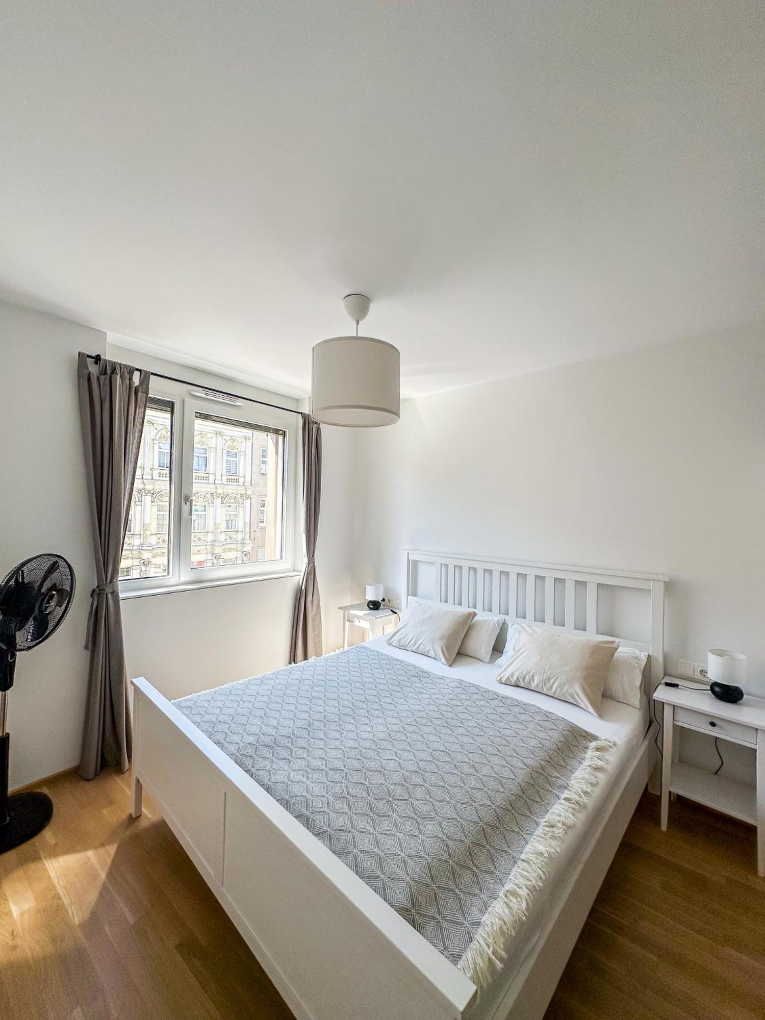 Apartment Sunny Side Up