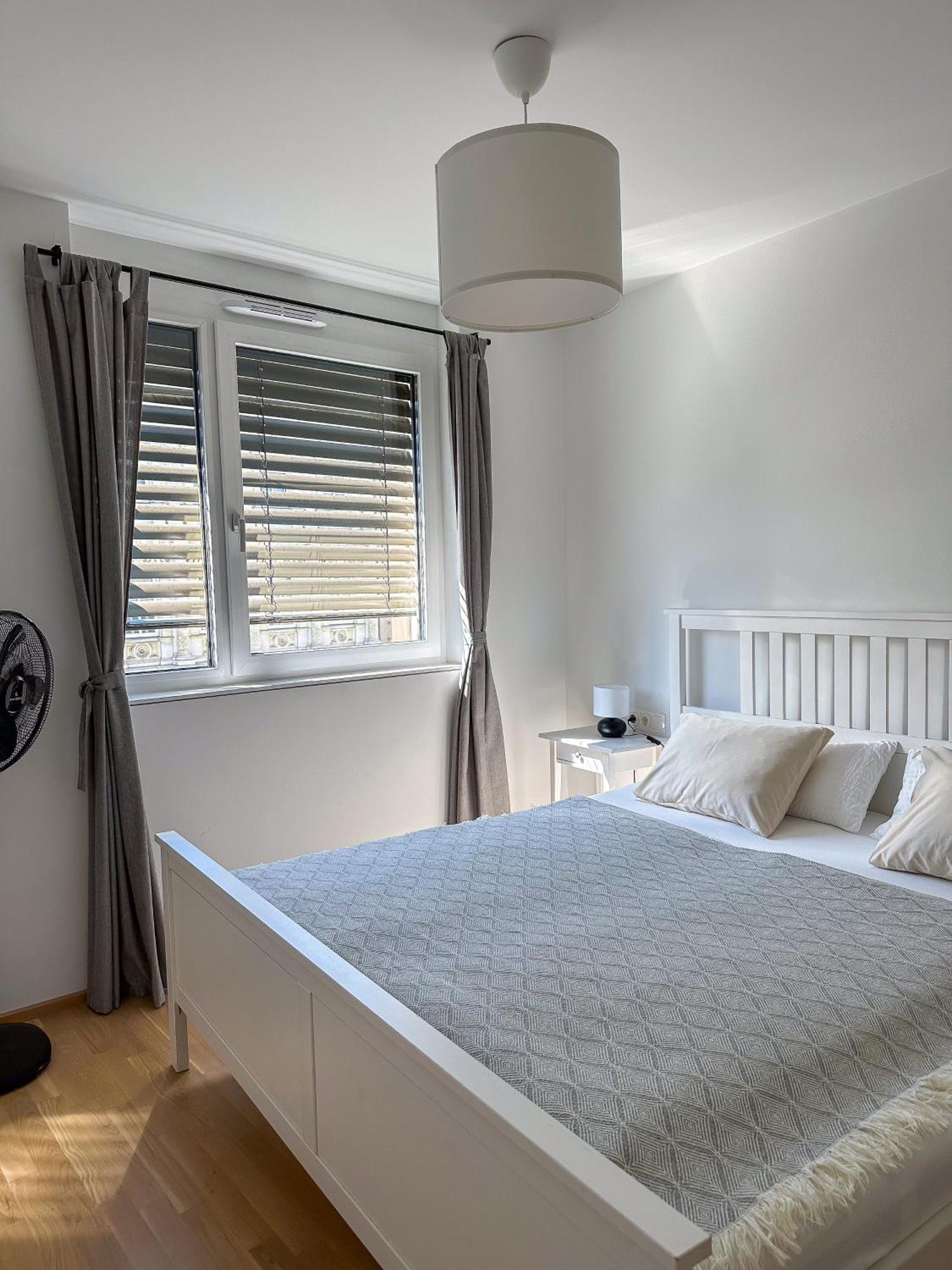 Sunny Side Up Apartment *