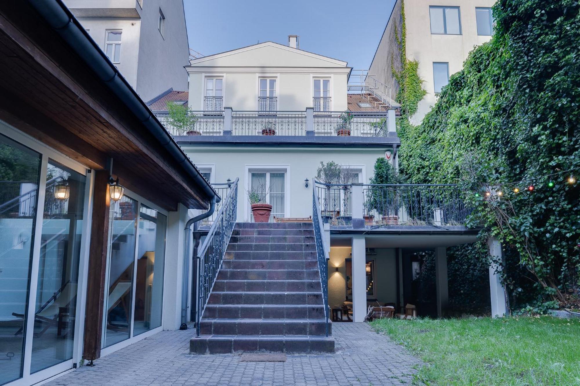 Atik Hotel