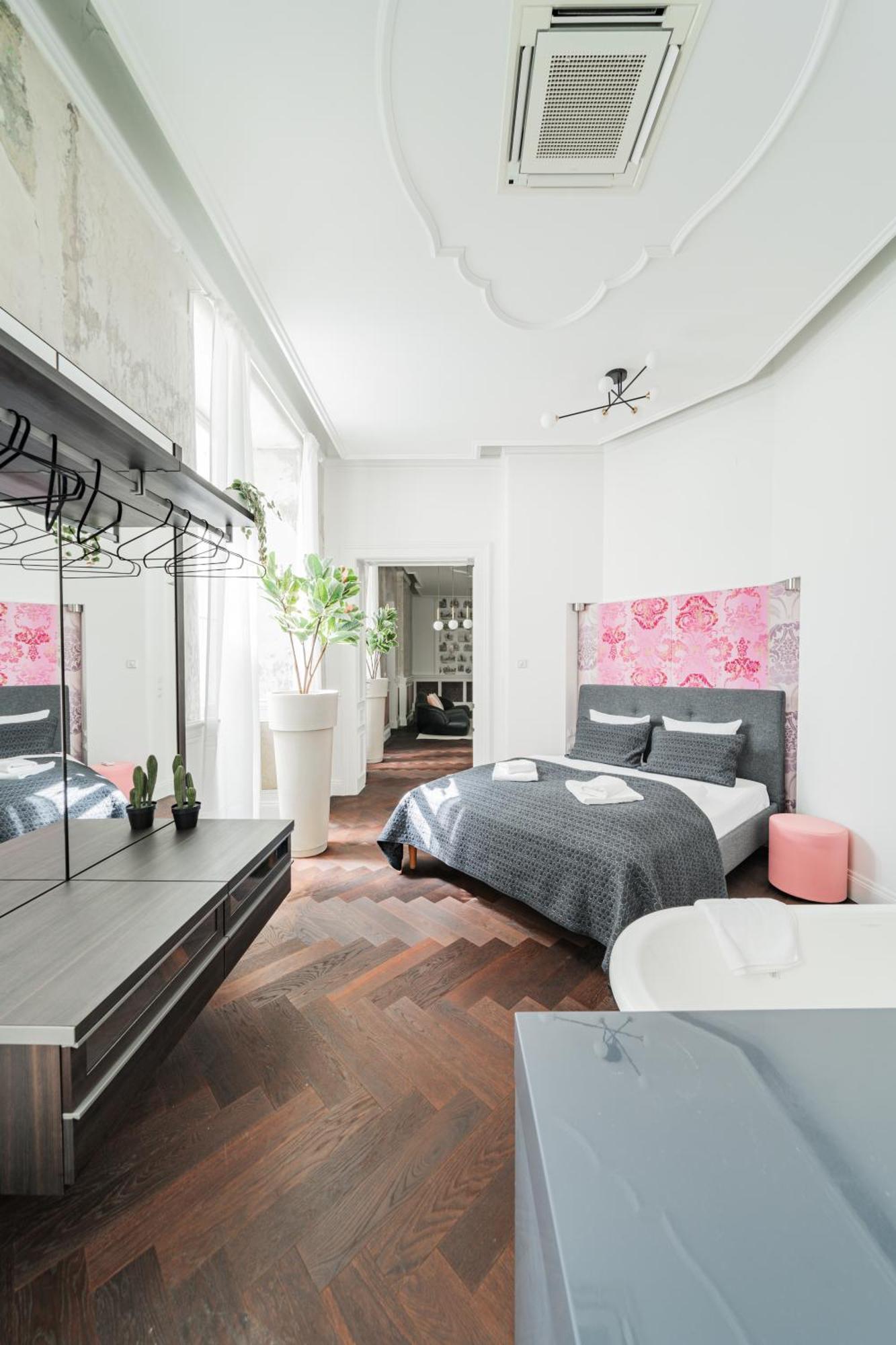 Luxury In Best Location Vienna