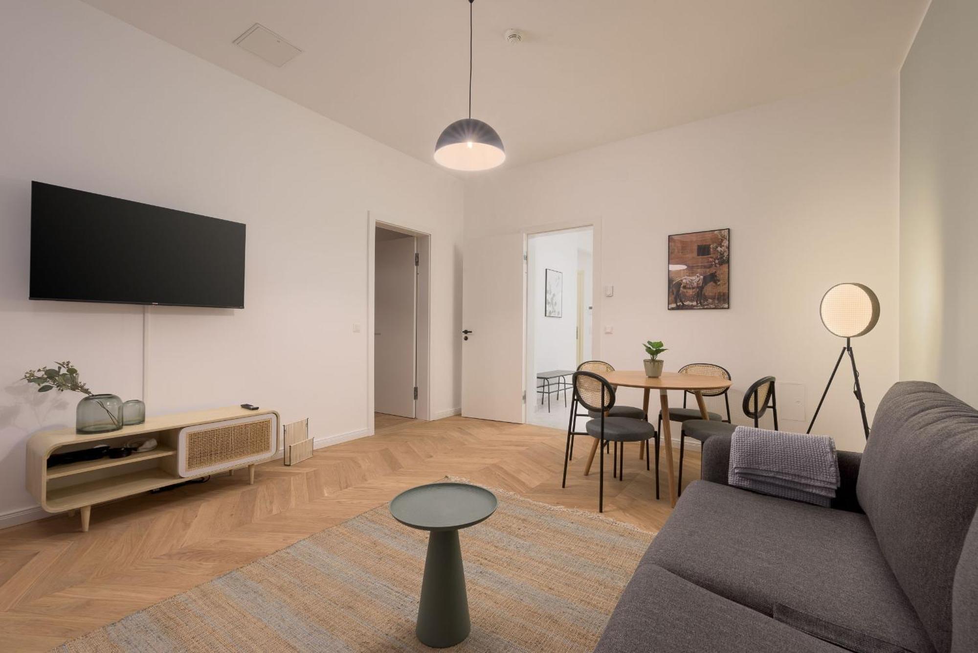 Limehome Karajangasse * Viena