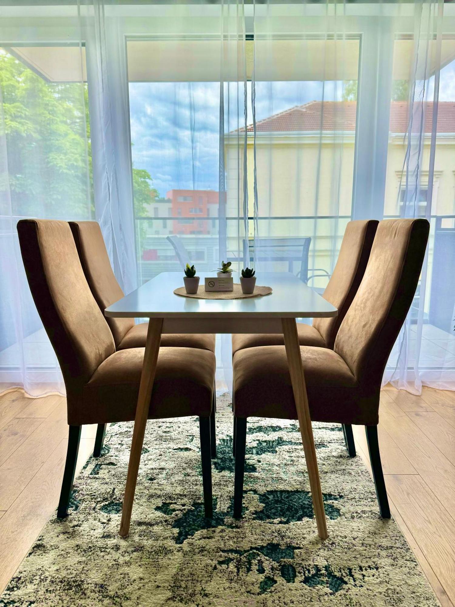 Apartment Perfekte Uebergangswohnung *