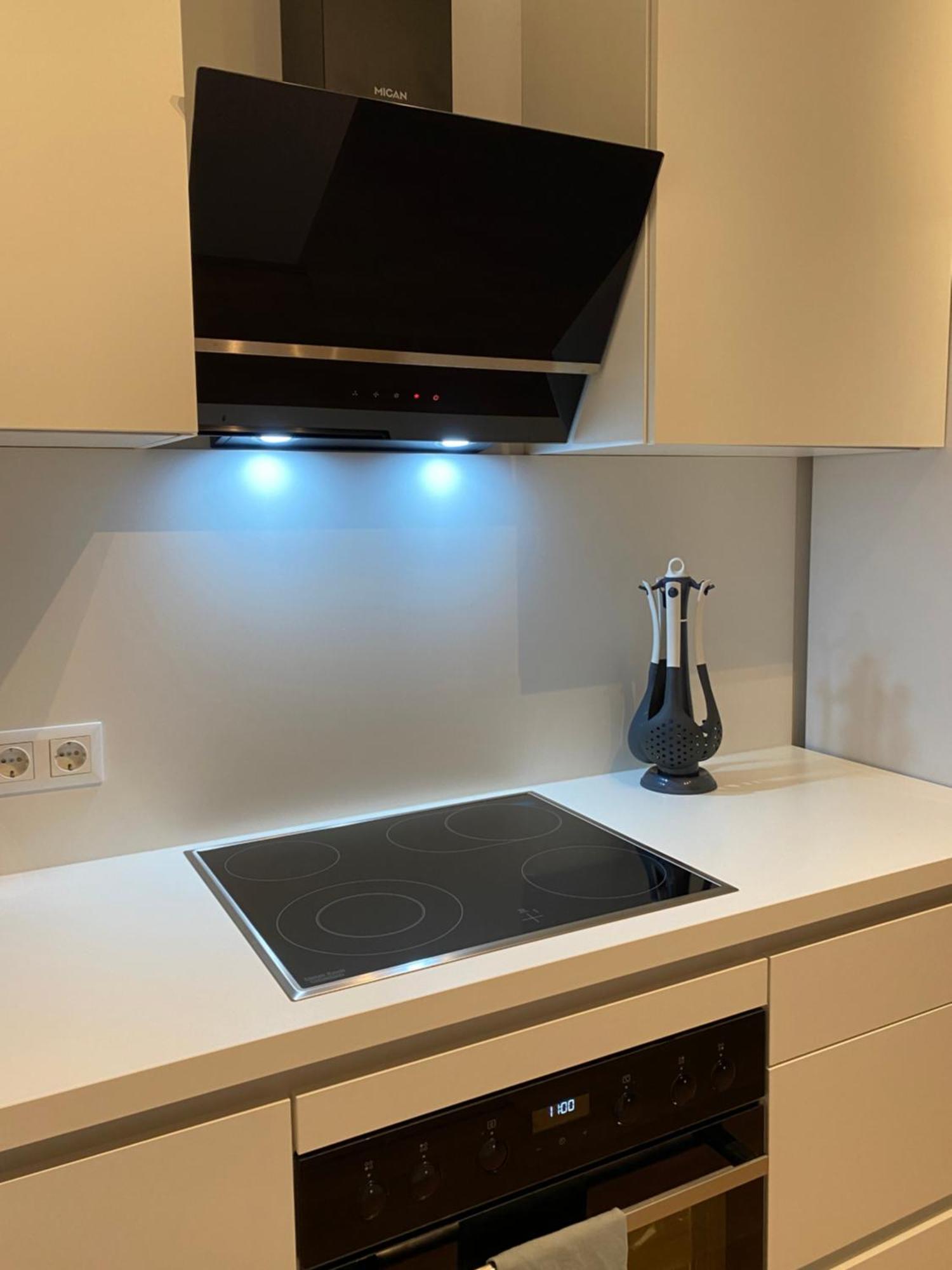 Central Comfort Cozy One-bedroom With City Views Vienna