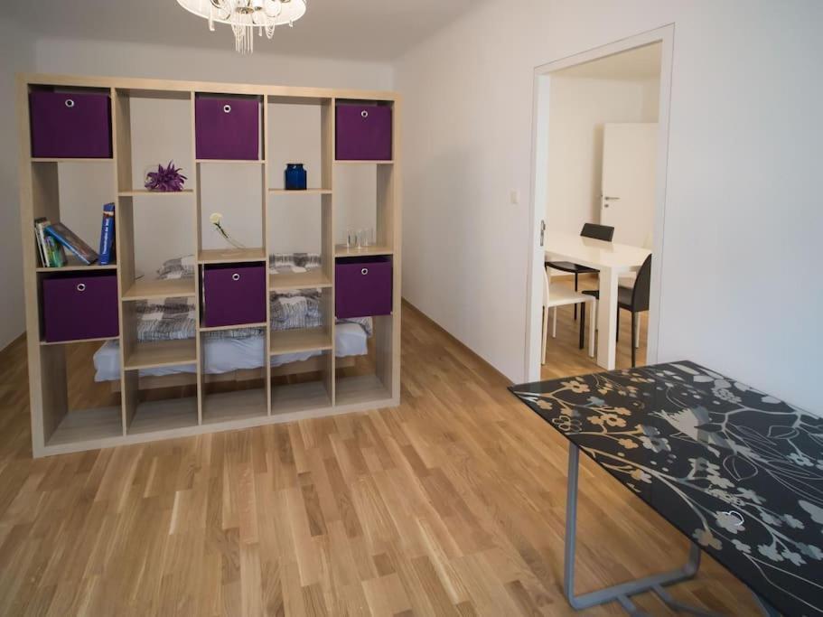 Apartamento One Bedroom *