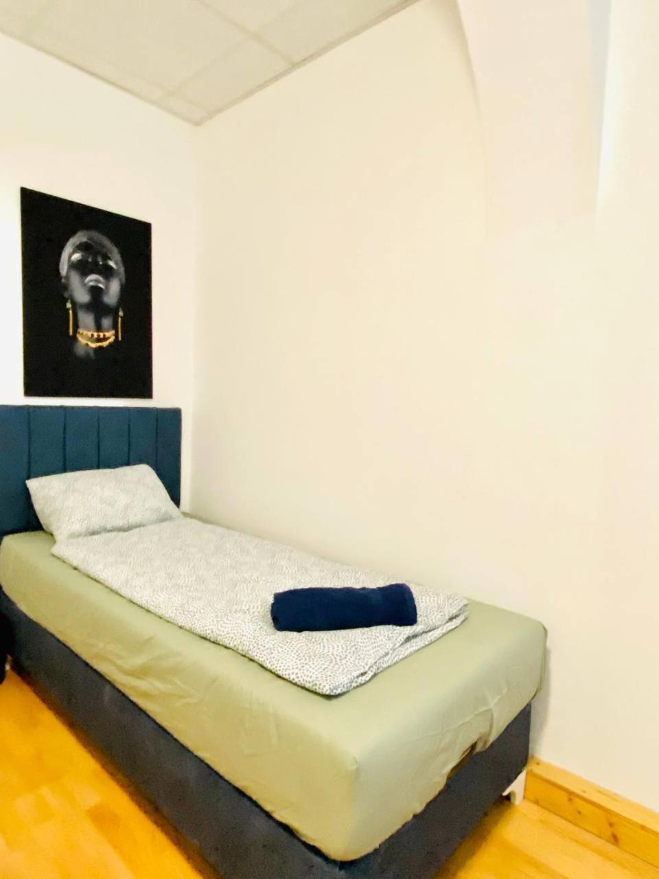 Homestay Comfortable In The 23rd District Of Fr2 *