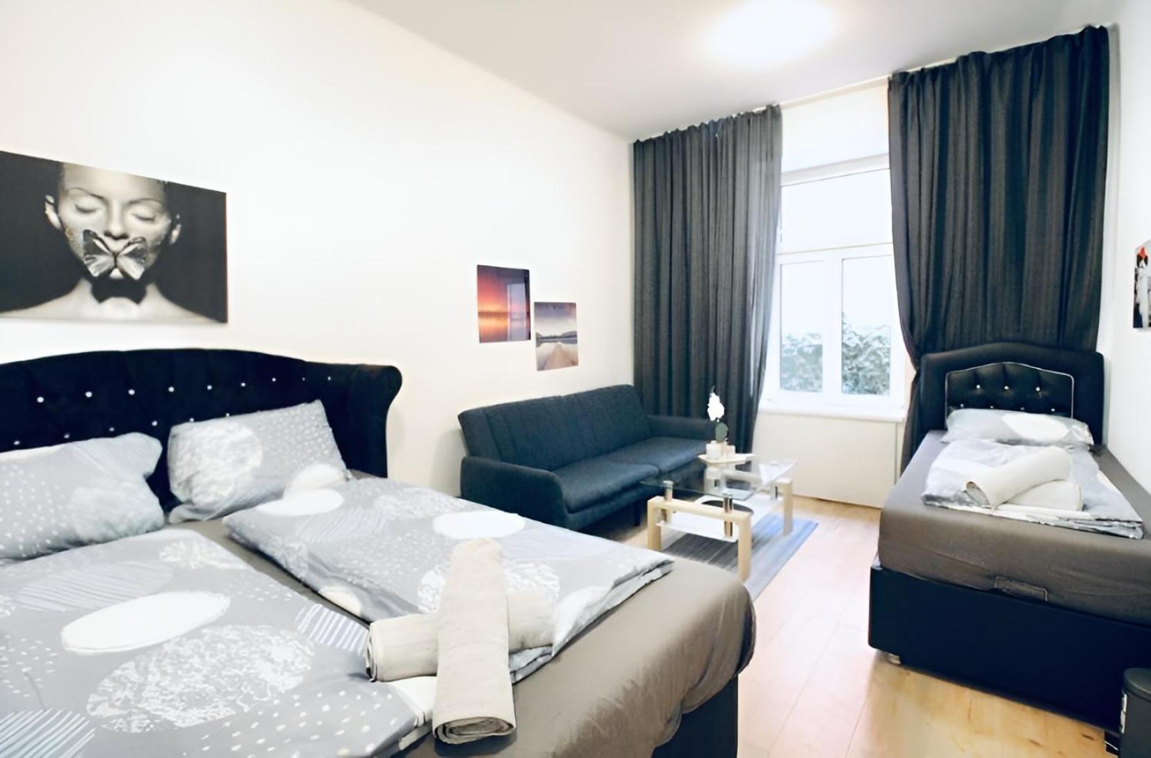 Spacious Cozy 1br Near To Danube River