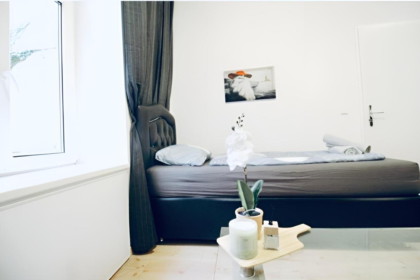 Spacious Cozy 1br Near To Danube River Apartment