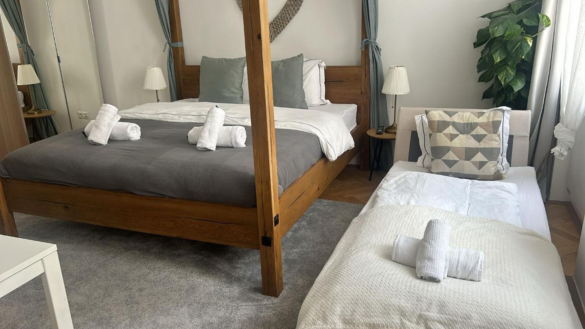 Regal Retreat Intimate Elegance Near Schoenbrunn Palace * Wien