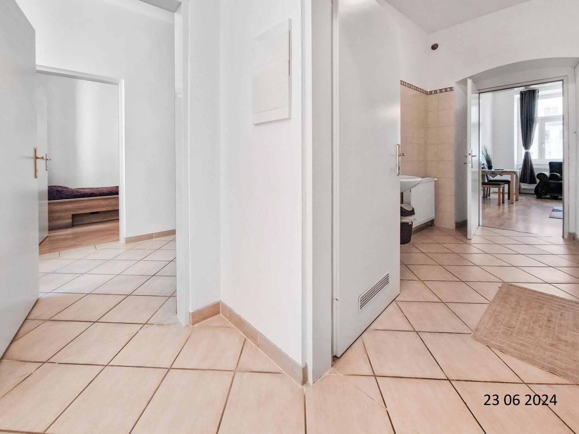 Elegant Three-bedroom Vienna