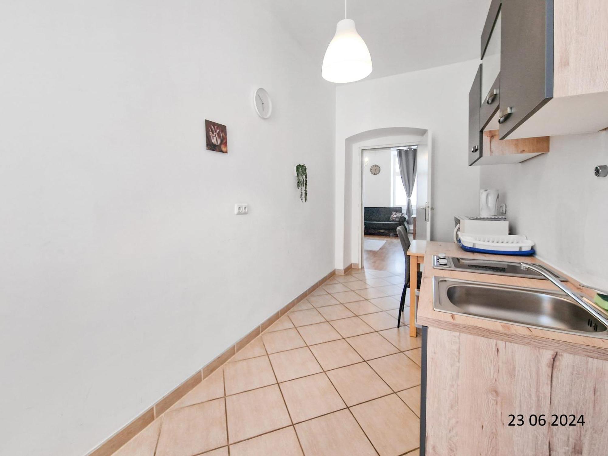 Elegant Three-bedroom *