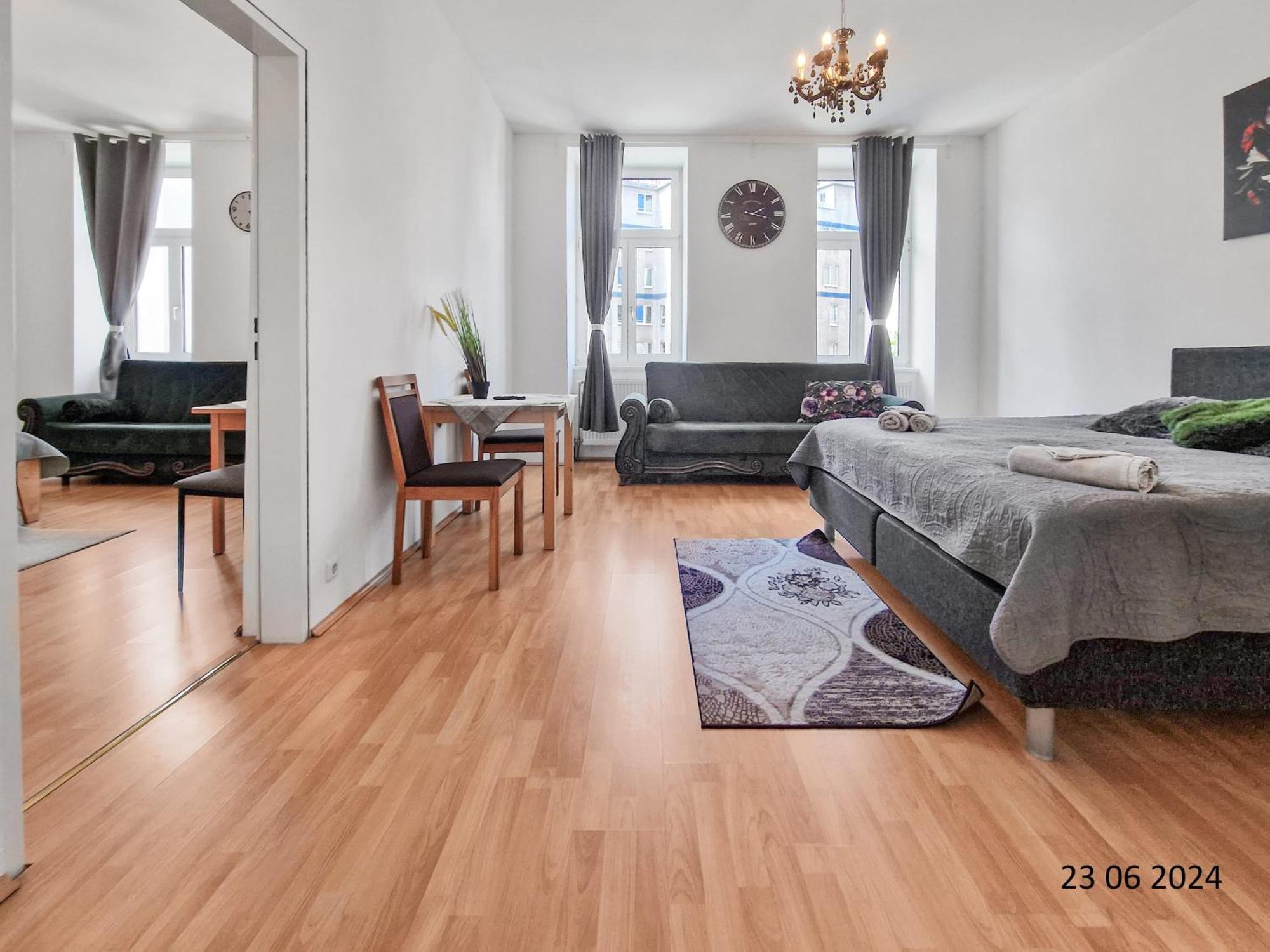 Elegant Three-bedroom * Vienna
