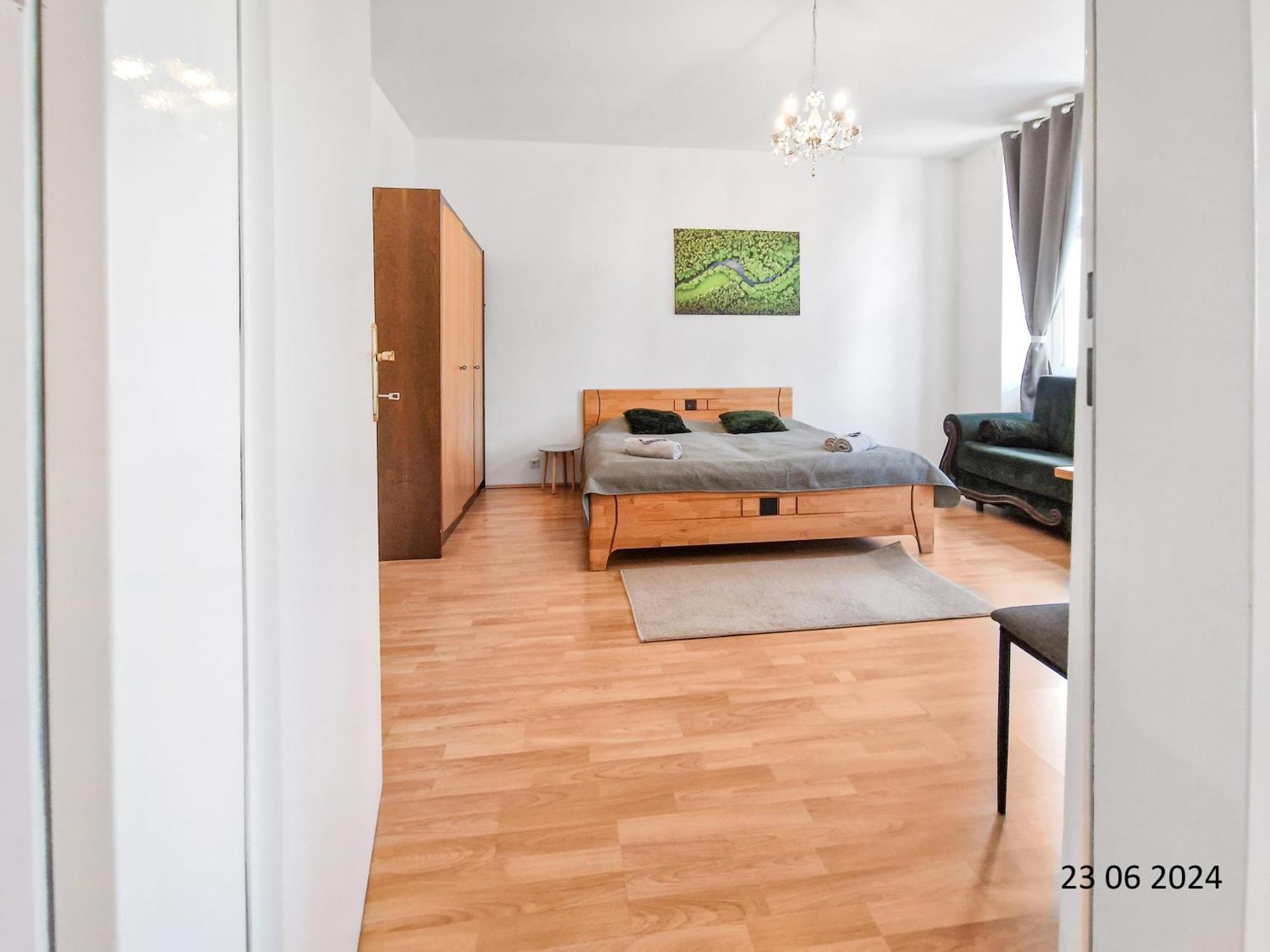 Elegant Three-bedroom Apartment