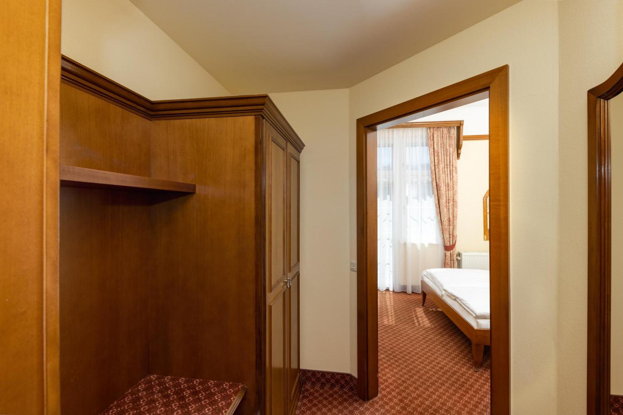 Hotel City Central