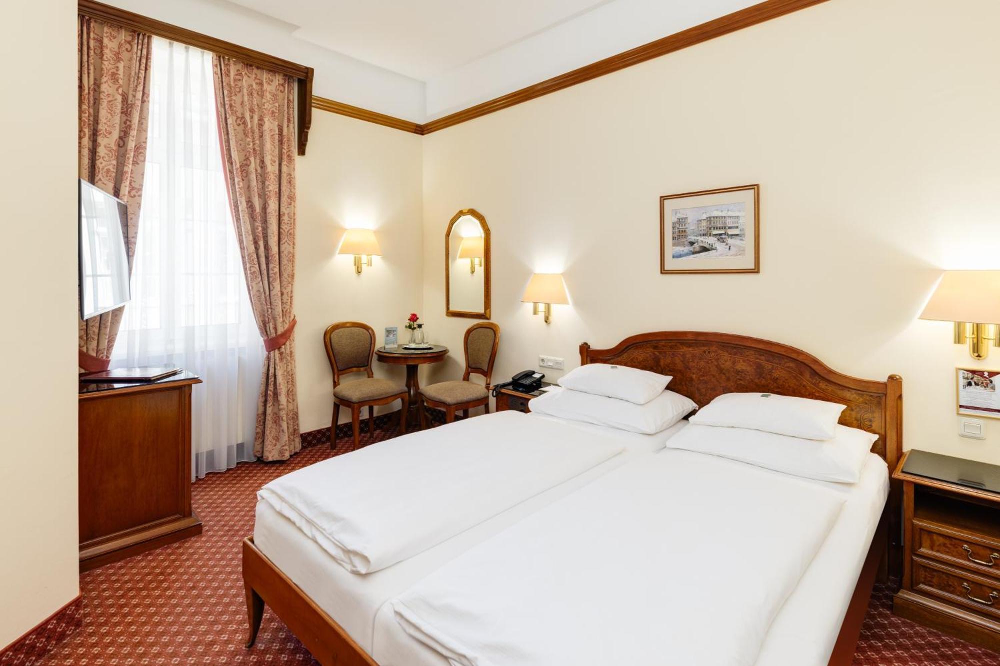 Hotel City Central Hotel 4*