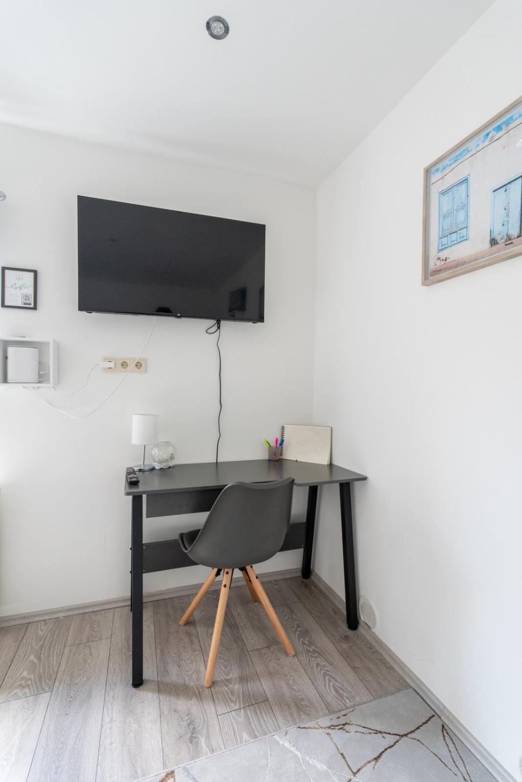 Wiener Juwel Zwischen Flughafen Und Stadtleben Apartment