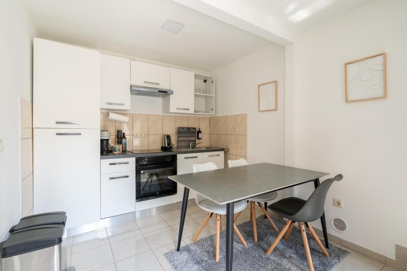 Apartment Wiener Juwel Zwischen Flughafen Und Stadtleben *