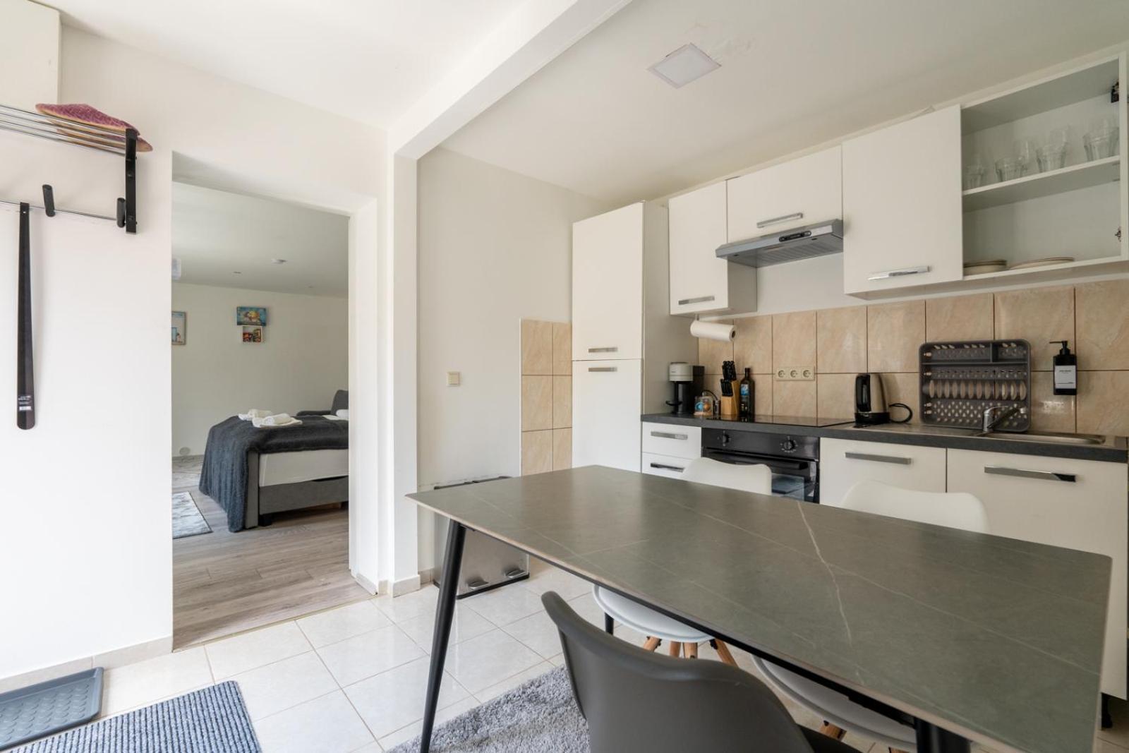 Apartment Wiener Juwel Zwischen Flughafen Und Stadtleben