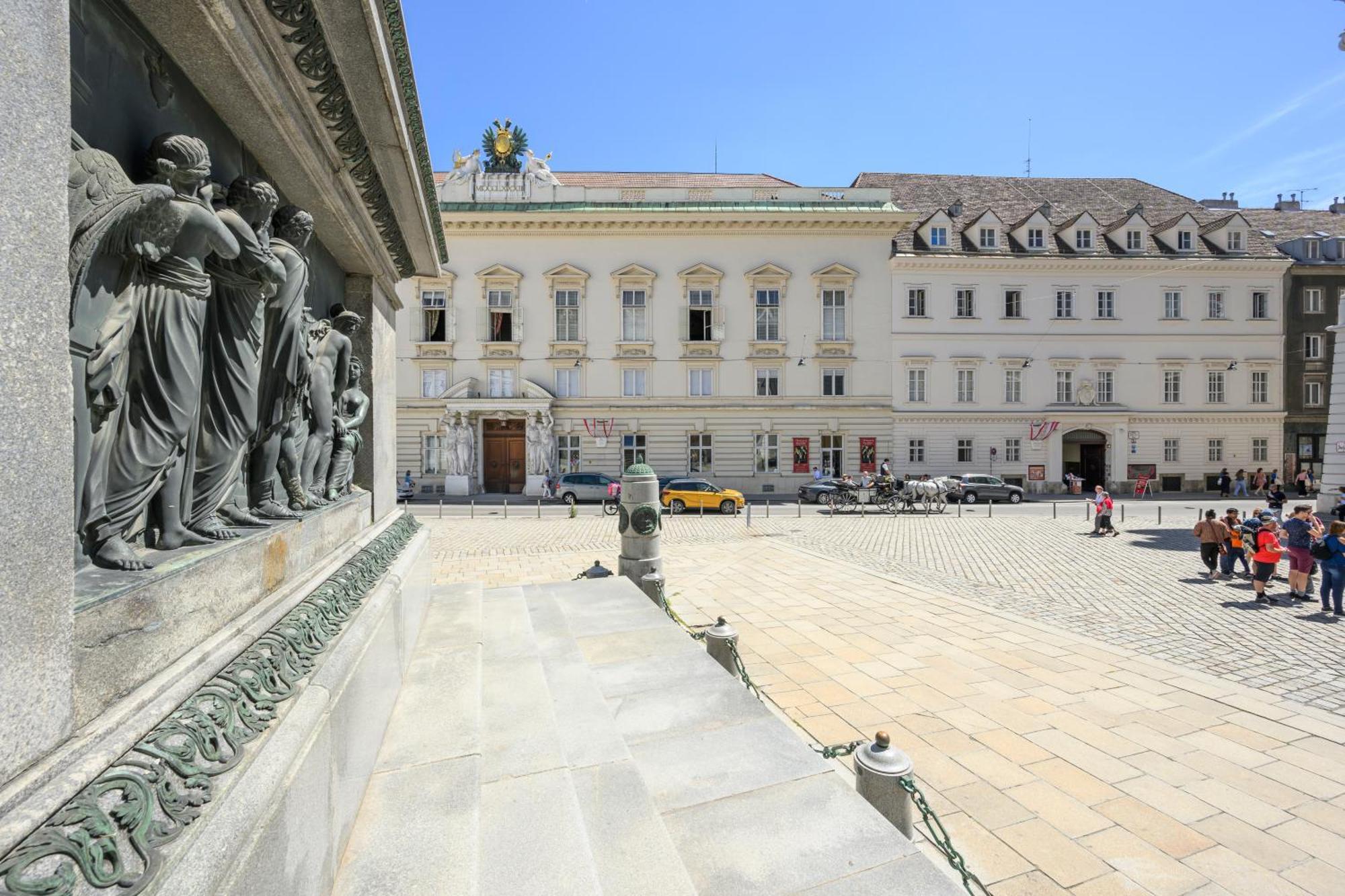 Elegance Palais Palffy 4*