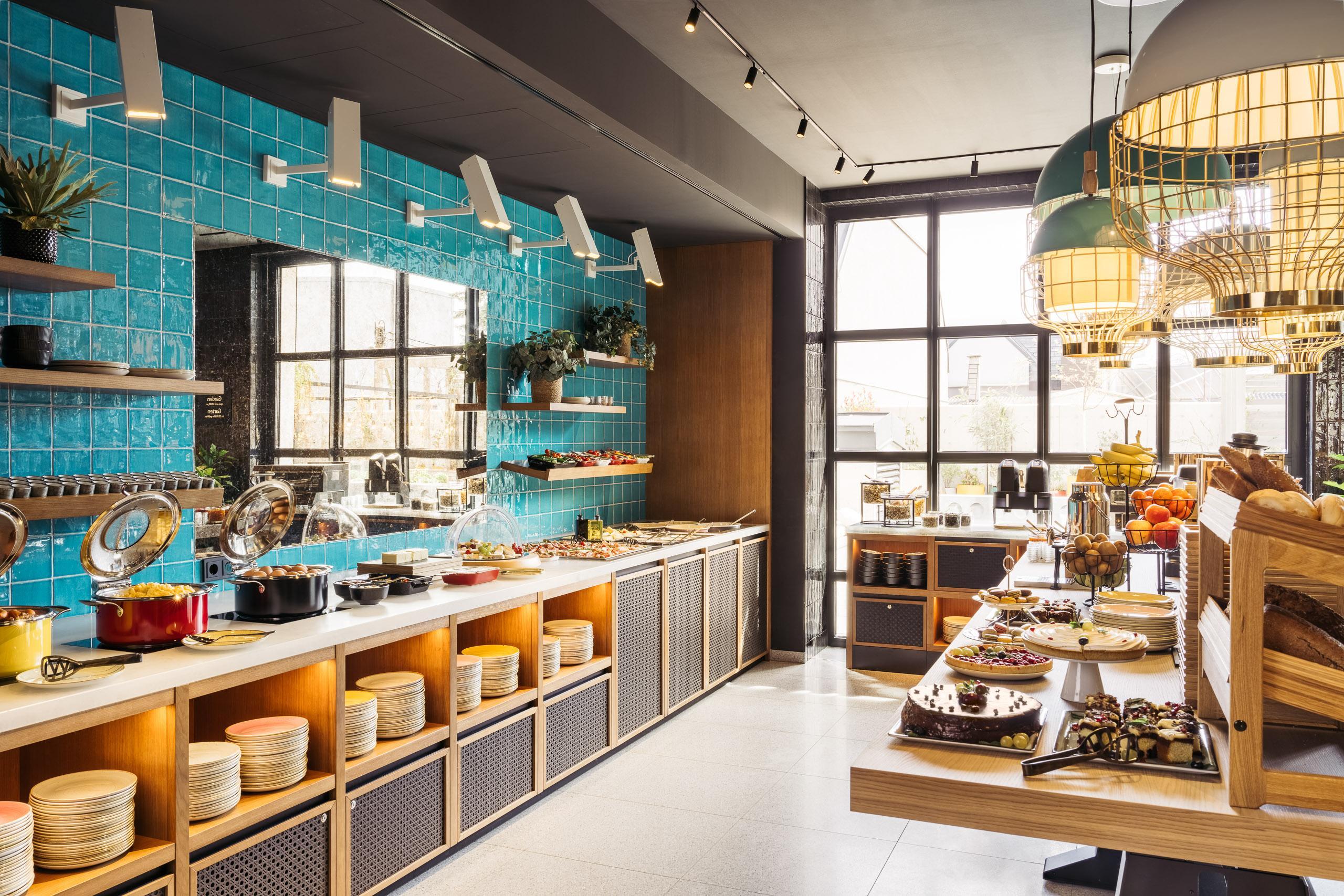 Schani Uno Hotel 4*