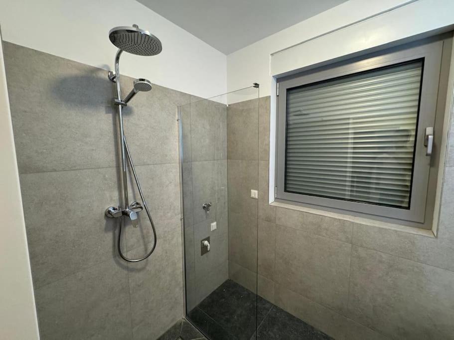 Apartment Rooftop With Balcony & Free Parking Vienna