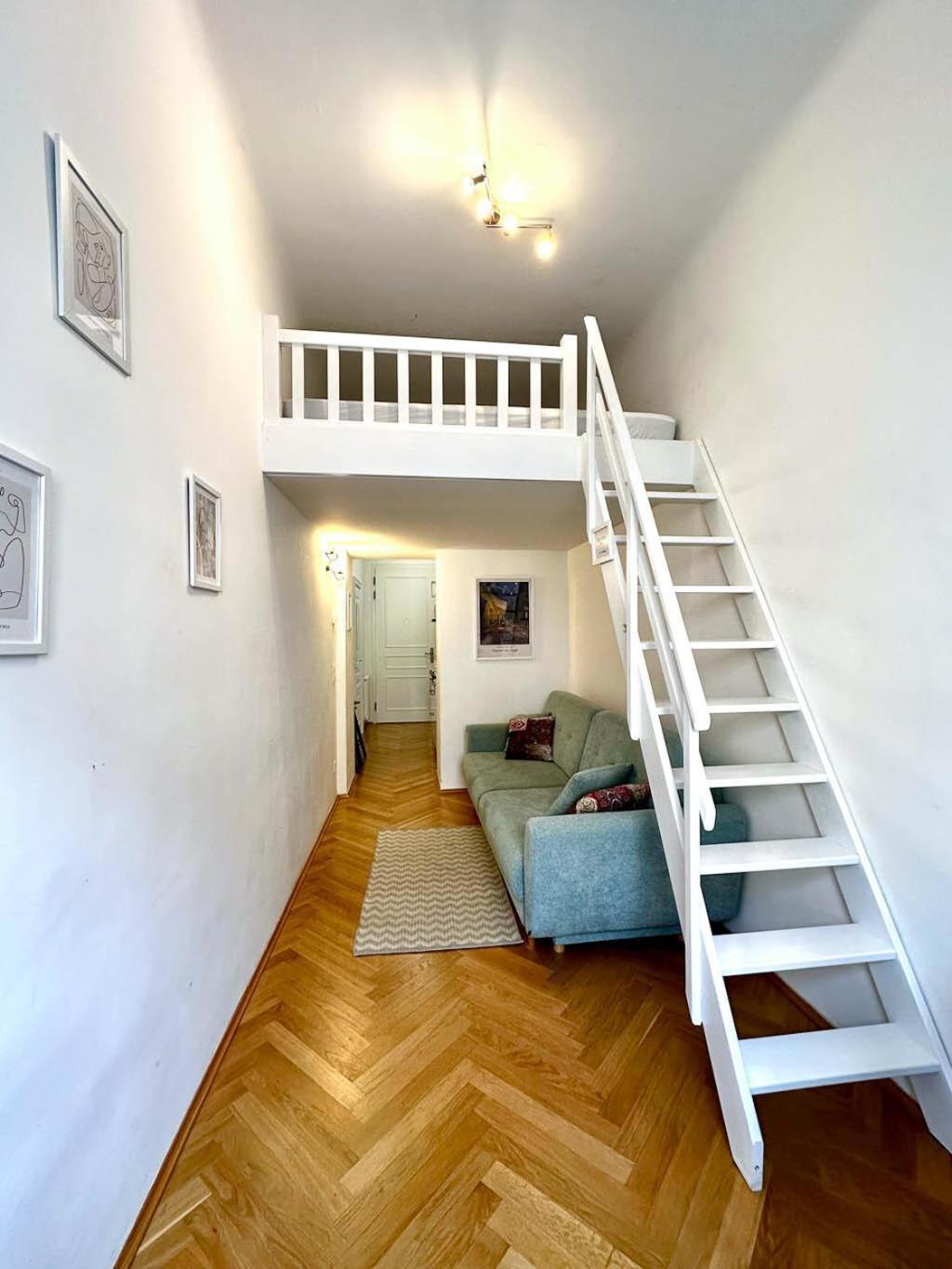 Stylish Central 2 Bedroom Apartment Vienna