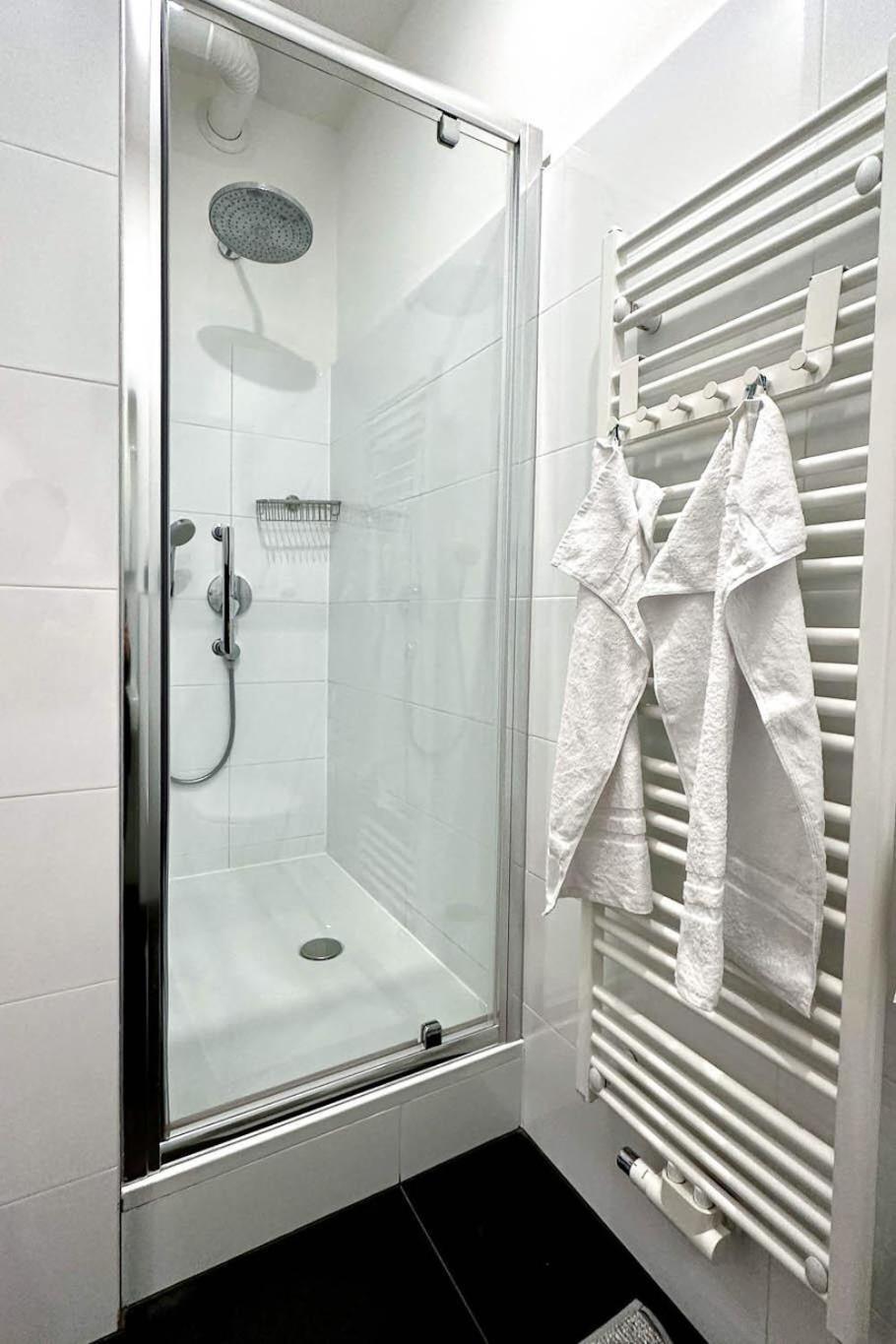 Stylish Central 2 Bedroom Apartment