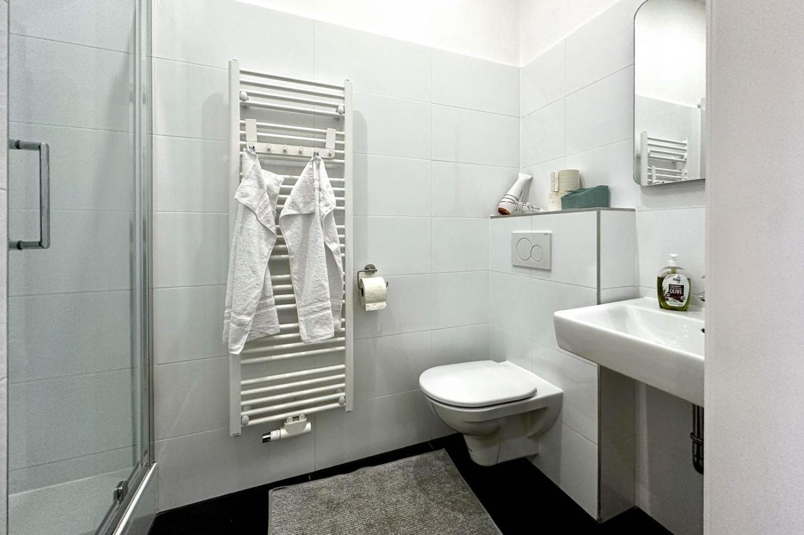 Stylish Central 2 Bedroom Apartment