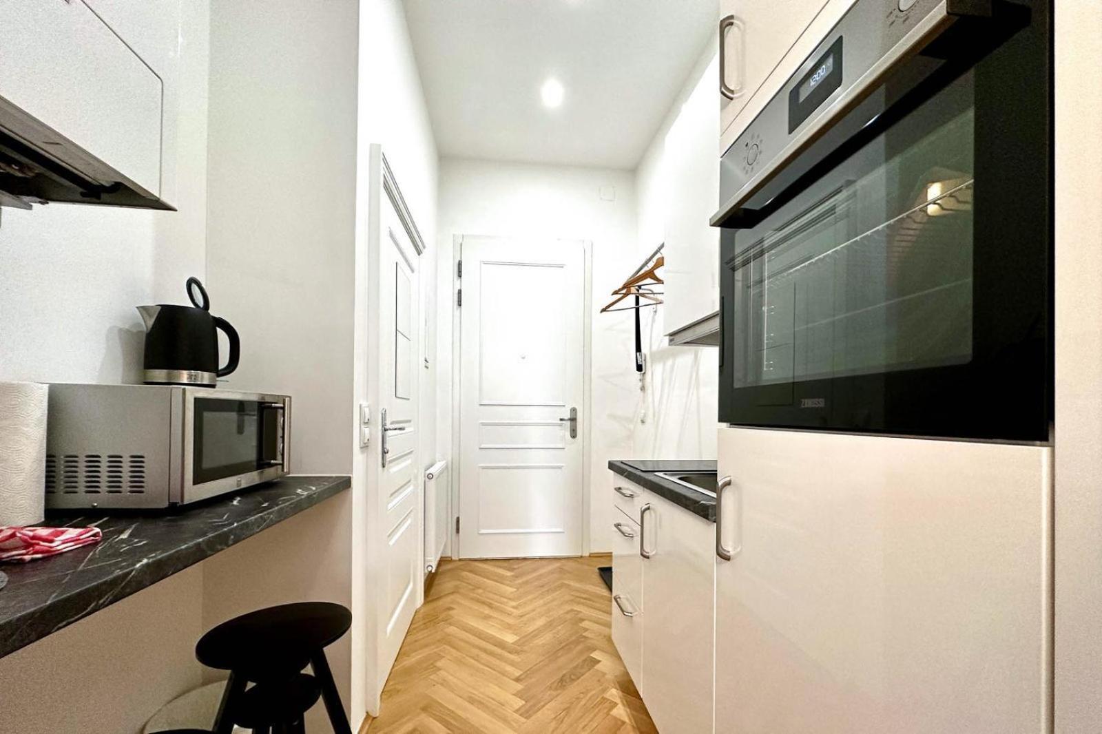 Apartment Stylish Central 2 Bedroom